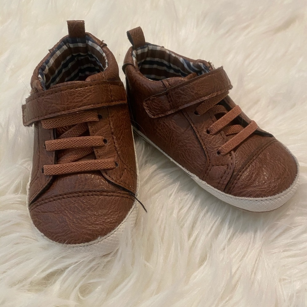 Brown shoes, great for casual & dressy